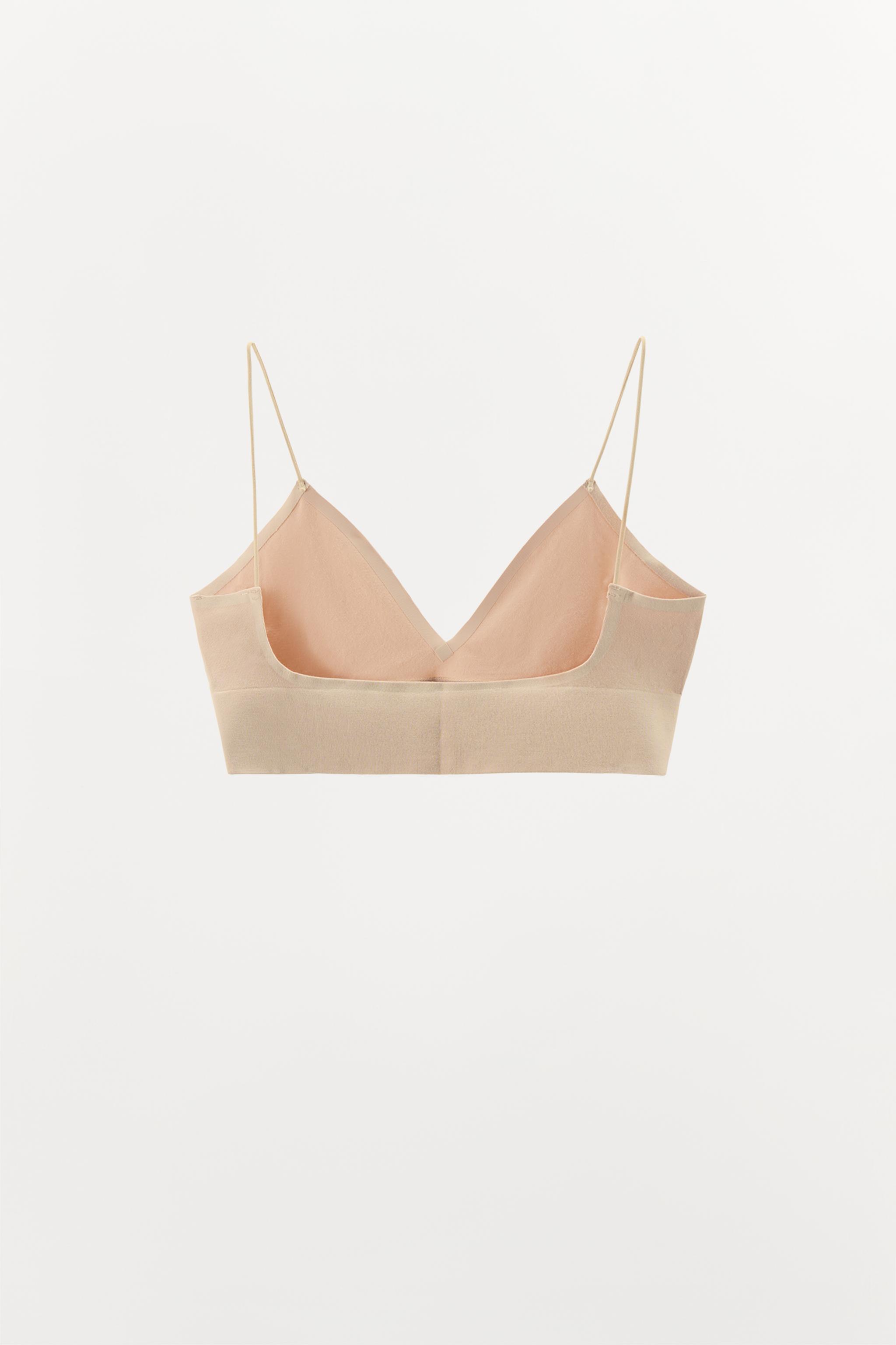 SEAMLESS TRIANGLE BRALETTE